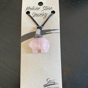 Rose quartz little bear pendant.